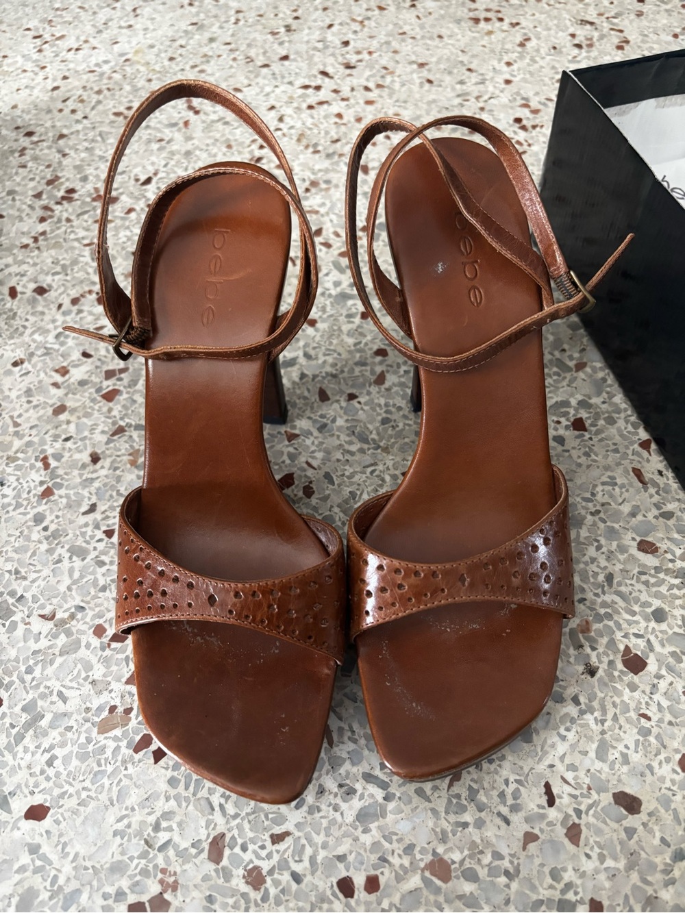 Bebe brown leather ankle-strap sandals feature a block heeled 9,5